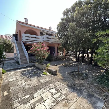 House With A Parking Space Simuni, Pag - 22608 Holiday home Kolan